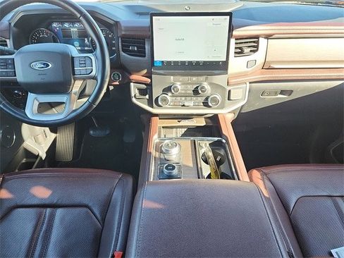 Certified 2022 Ford Expedition Limited image 8