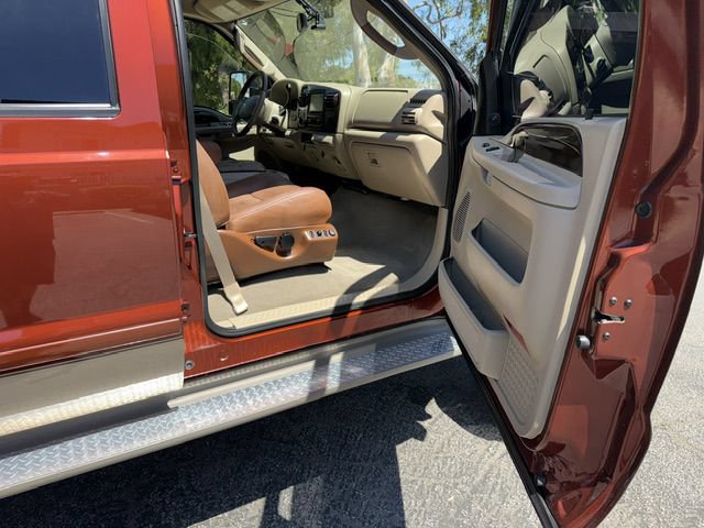 Used 2005 Ford F250 4x4 Crew Cab Super Duty image 26