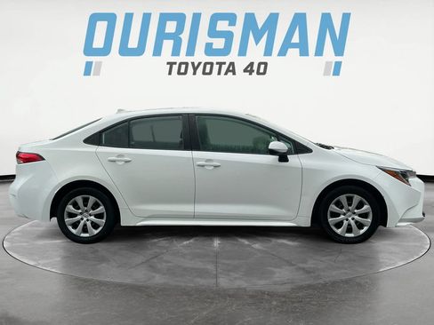Used 2024 Toyota Corolla LE FWD image 8