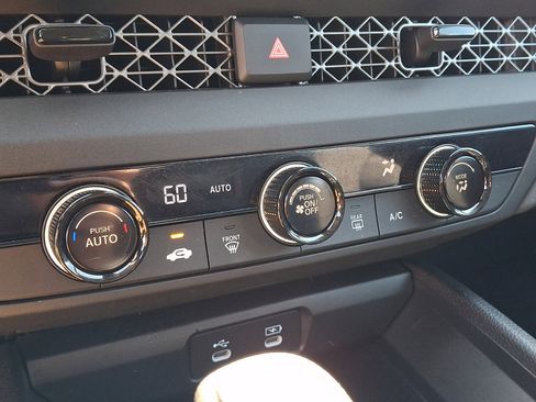 Used 2025 Honda Accord LX image 16
