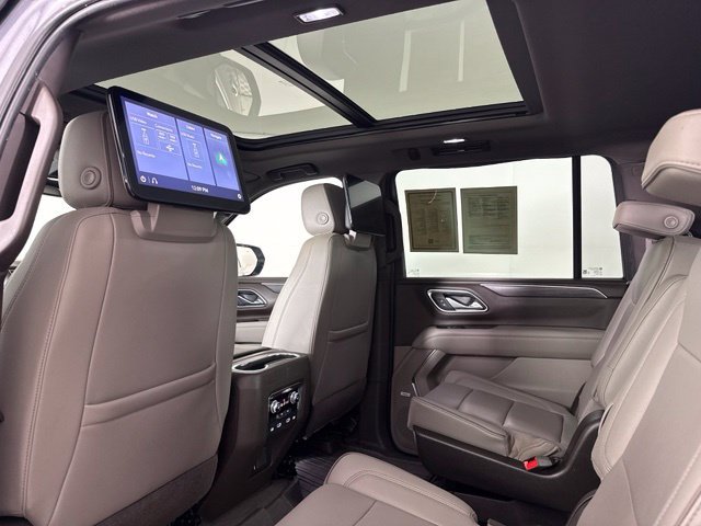 Used 2021 GMC Yukon XL SLT w/ Rear Media and Nav Package RWD image 32