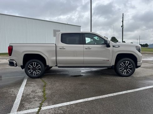 New 2026 GMC Sierra 1500 AT4 AWD/4WD image 7