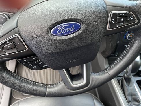 Used 2018 Ford Escape Titanium AWD/4WD image 27
