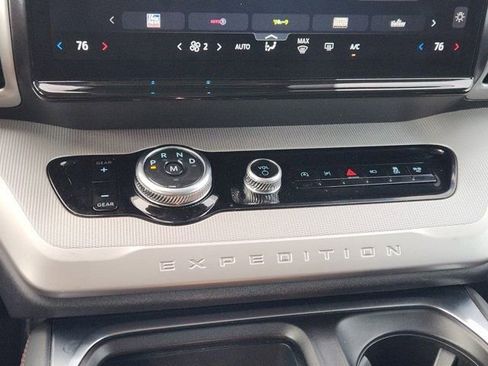 Used 2025 Ford Expedition Max Active image 22