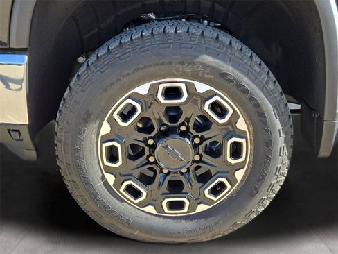 New 2025 Chevrolet Silverado 2500 LTZ image 7