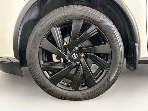 Used 2018 Nissan Murano SL w/ Midnight Edition Package FWD image 11