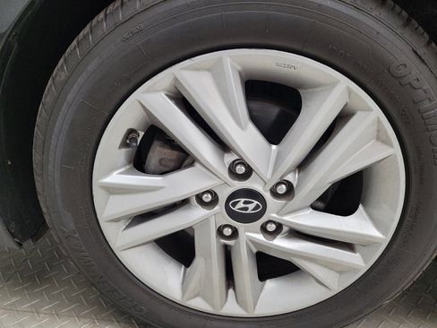 Used 2020 Hyundai Elantra SEL FWD image 31