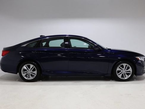 Used 2018 Honda Accord LX image 9