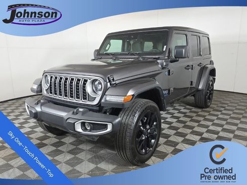 Used 2025 Jeep Wrangler Unlimited Sahara w/ Safety Group AWD/4WD image 1