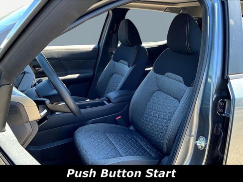 Used 2026 Nissan Kicks SV w/ SV Premium Package FWD image 16