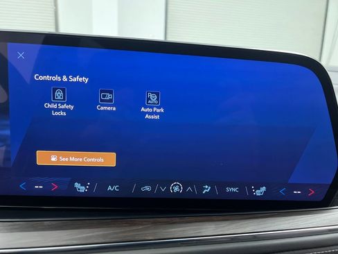 Used 2025 Chevrolet Tahoe Z71 image 57