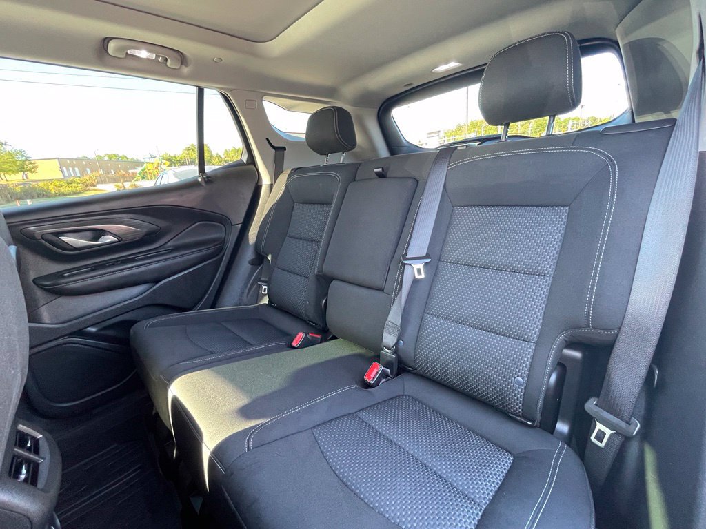 Used 2022 GMC Terrain SLE w/ Driver Convenience Package FWD image 26
