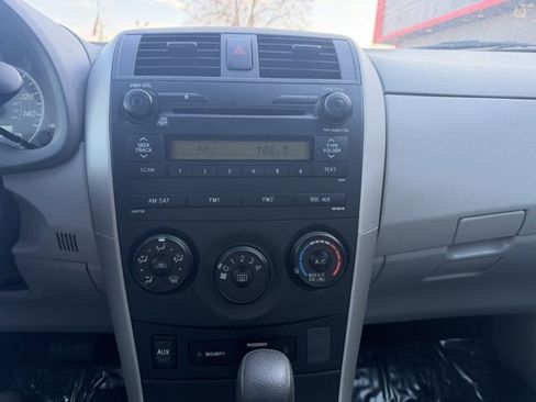 Used 2009 Toyota Corolla LE FWD image 18