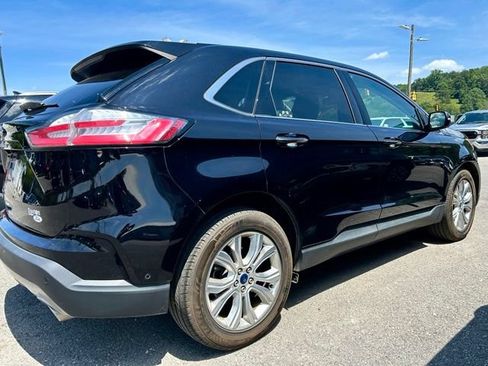 Used 2021 Ford Edge Titanium w/ Equipment Group 301A FWD image 3