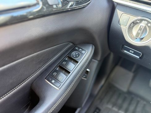Used 2016 Mercedes-Benz GLE 350 4MATIC w/ Premium Package image 27