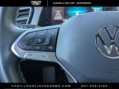 Used 2024 Volkswagen Atlas Cross Sport SE image 24