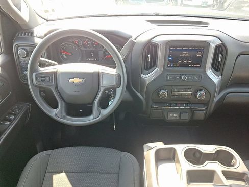 Used 2021 Chevrolet Silverado 1500 Custom AWD/4WD image 12