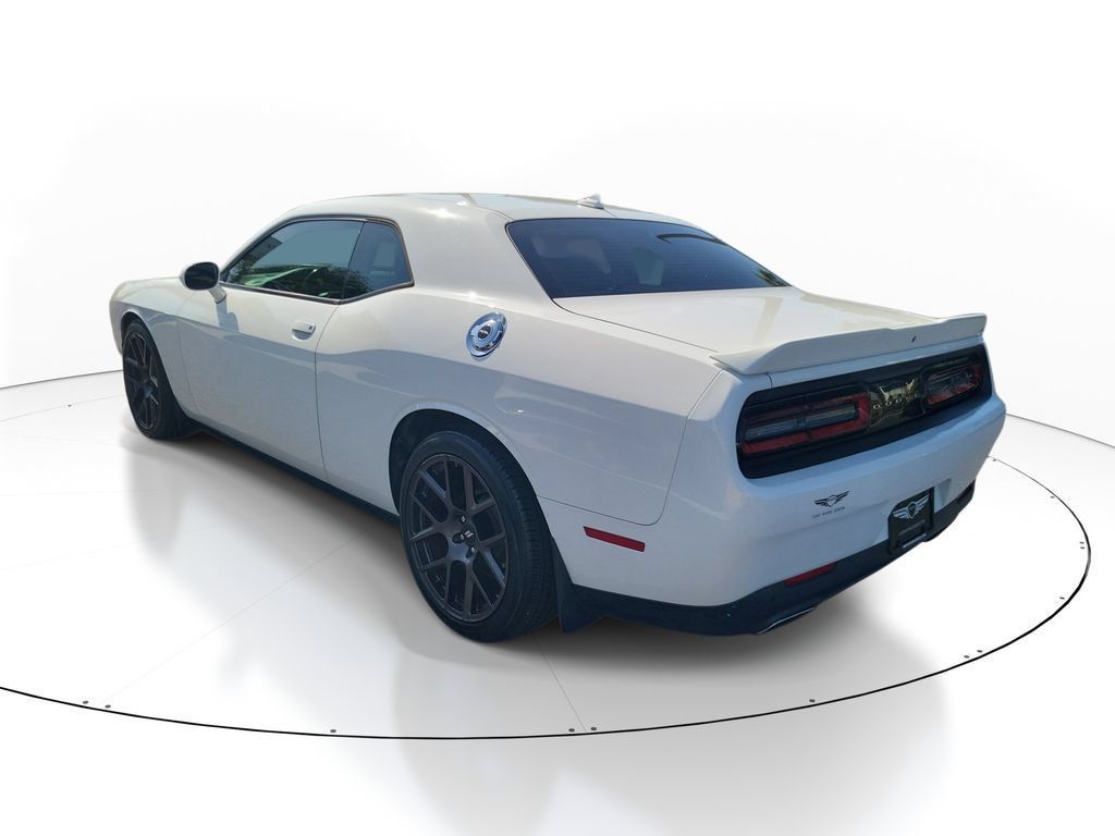 Used 2019 Dodge Challenger GT w/ Plus Package RWD image 4