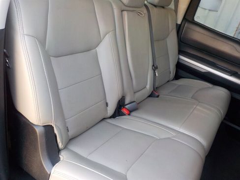 Used 2014 Toyota Tundra Limited w/ Limited Premium Package image 32