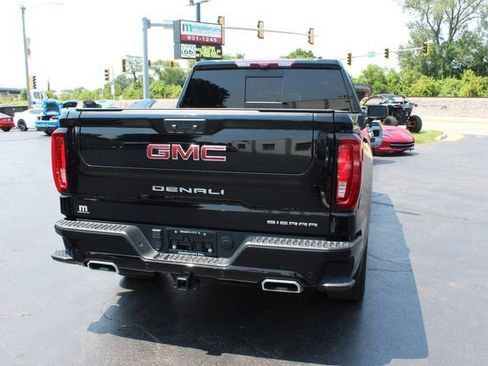 Used 2022 GMC Sierra 1500 Denali w/ Technology Package AWD/4WD image 10