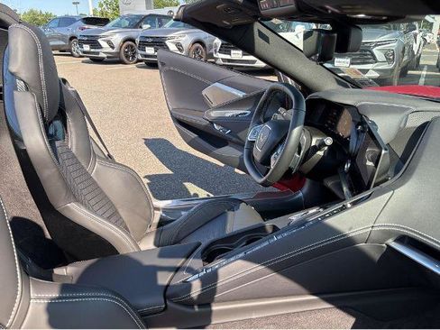 Used 2022 Chevrolet Corvette Stingray Preferred Conv w/ Z51 Performance Package RWD image 30