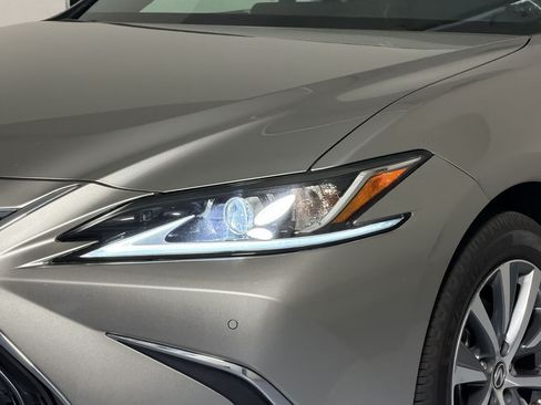 Used 2021 Lexus ES 350 w/ Premium Package FWD image 23
