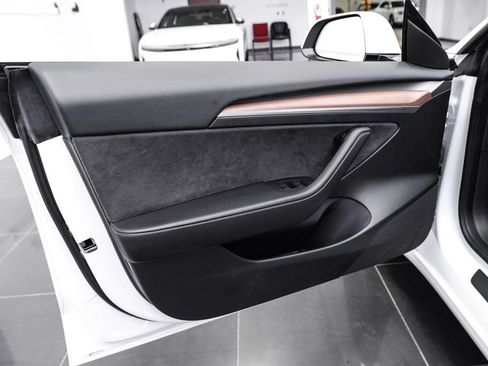 Used 2023 Tesla Model 3 Standard Range RWD image 38