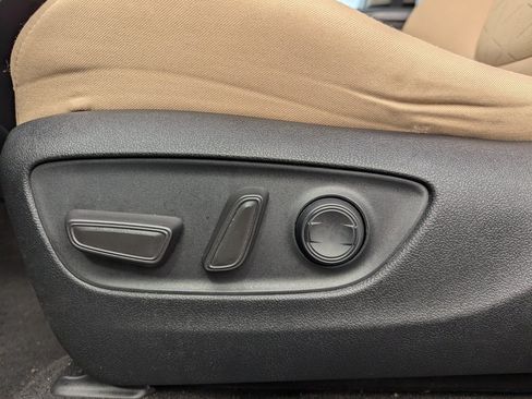 Used 2023 Toyota RAV4 XLE image 13