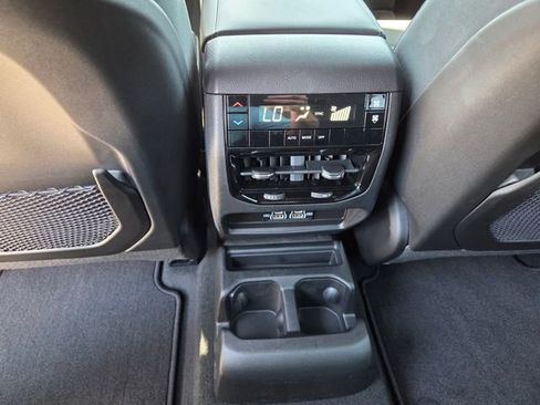 Used 2025 Jeep Grand Cherokee L Laredo AWD/4WD image 18