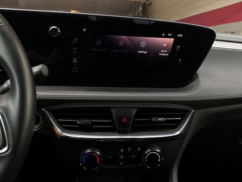 Used 2025 Buick Encore GX Preferred FWD image 24