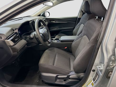 Used 2025 Toyota Camry LE FWD image 13