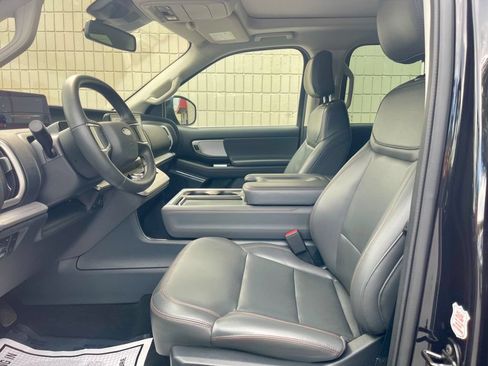 Used 2025 Ford Expedition Max Active AWD/4WD image 10
