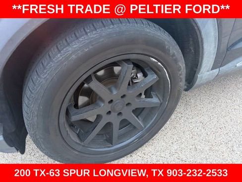Used 2020 Ford Explorer Limited RWD image 3