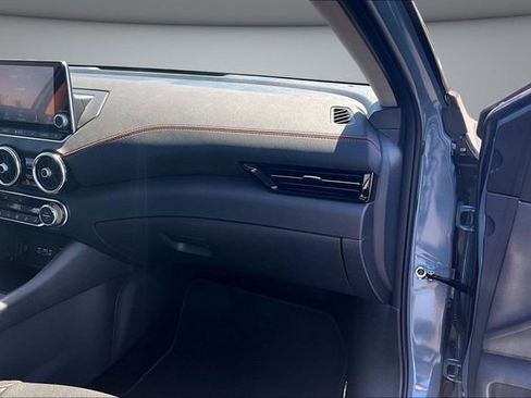 Certified 2025 Nissan Sentra SR FWD image 25