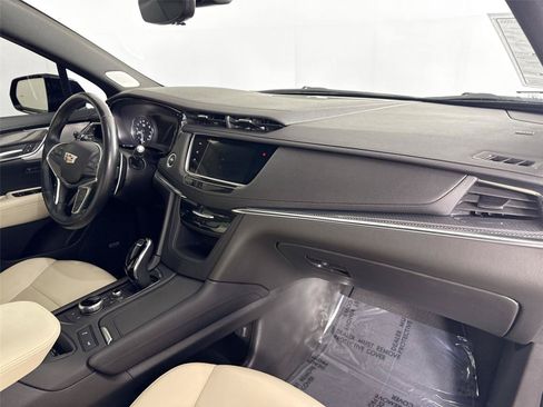 Used 2024 Cadillac XT5 Sportv w/ Technology Package AWD/4WD image 44