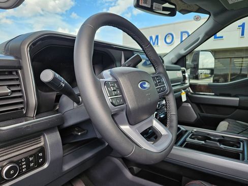 New 2026 Ford F250 Lariat w/ Black Appearance Package image 15