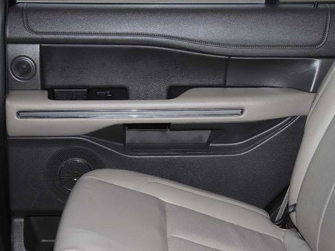 Certified 2019 Ford Expedition XLT w/ Equipment Group 202A image 20