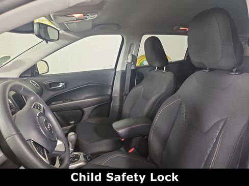 Used 2019 Jeep Compass Sport image 11