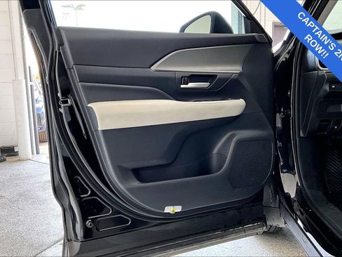 Used 2024 Toyota Grand Highlander XLE image 23