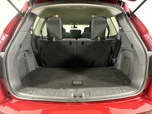 Used 2017 Nissan Pathfinder SV image 28