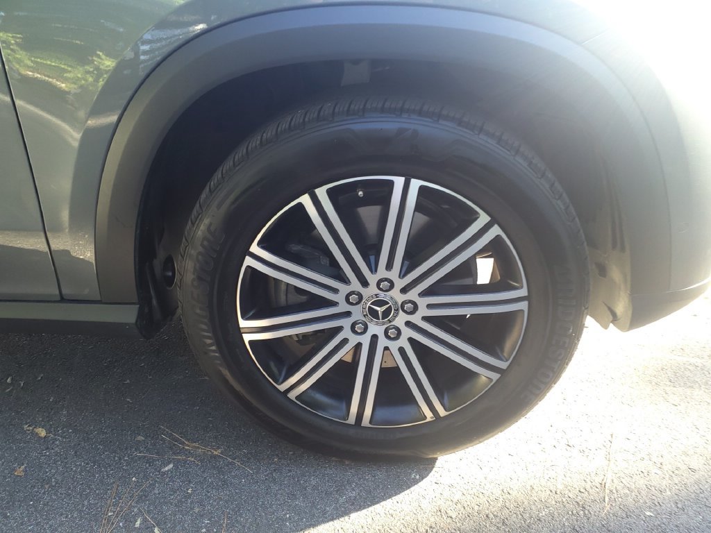 Certified 2025 Mercedes-Benz GLE 450e 4MATIC image 9