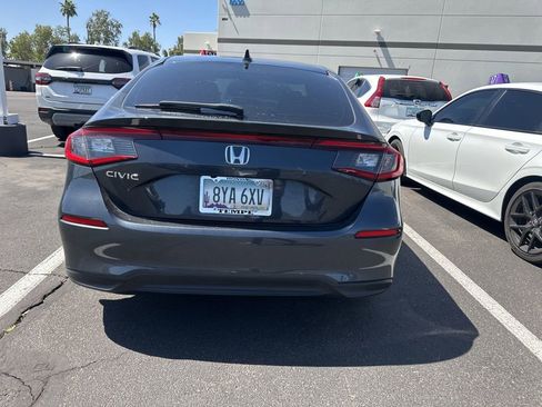 Used 2024 Honda Civic EX-L image 9