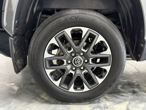 Used 2022 Toyota Tundra Limited image 30