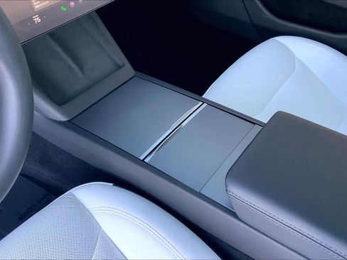 Used 2024 Tesla Model 3 Standard Range image 14