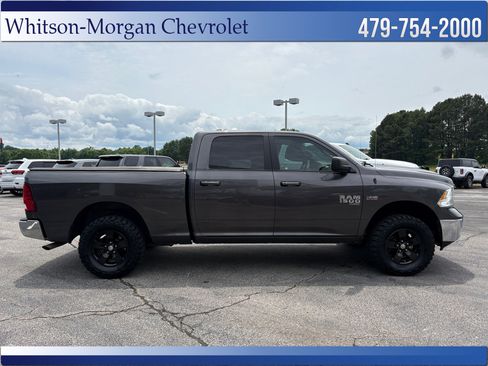 Used 2019 RAM 1500 Classic SLT AWD/4WD image 4