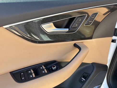 Used 2020 Audi Q7 2.0T Premium Plus w/ Premium Plus Package image 15