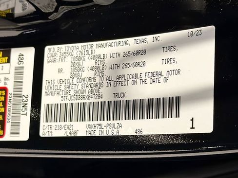 Used 2024 Toyota Tundra Limited AWD/4WD image 26