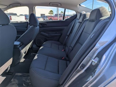 Used 2023 Nissan Altima 2.5 S FWD image 16