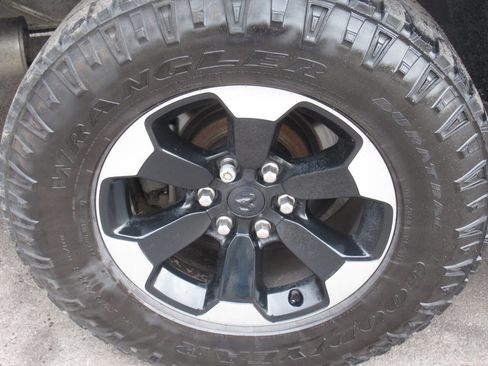 Used 2019 RAM 1500 Rebel w/ Rebel Level 1 Equipment Group image 7