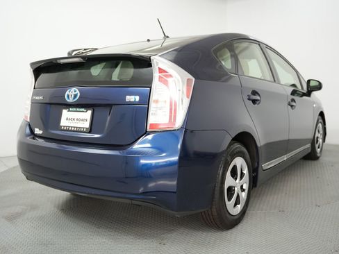 Used 2013 Toyota Prius Two FWD image 9